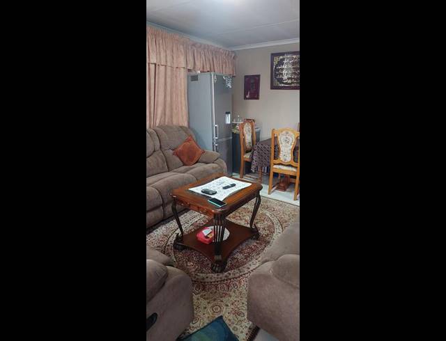 2 BEDROOM HOUSE FOR SALE IN LOTUS GARDENS